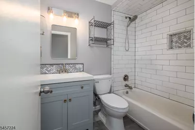 2 Alta Ct W #1, Vernon, NJ 07462 - Photo 4