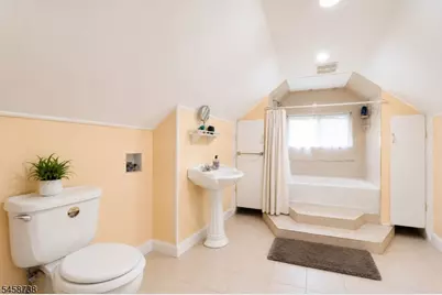 19 Aspen Rd, West Orange Township, NJ 07052 - Photo 12