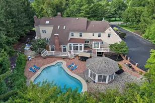 5 Pine Pl, Clinton Township, NJ 08801 - Photo 4