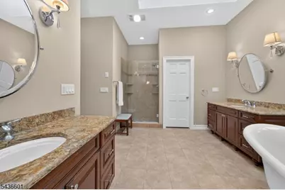 5 Pine Pl, Clinton Township, NJ 08801 - Photo 22