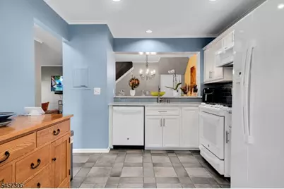 3701 Tudor Dr #3701, Pequannock Township, NJ 07444 - Photo 4