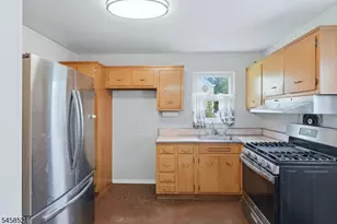 32 Merkel Dr, Bloomfield, NJ 07003 - Photo 6