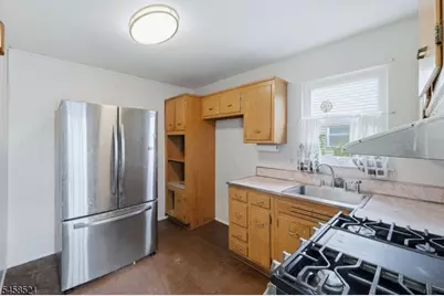 32 Merkel Dr, Bloomfield, NJ 07003 - Photo 4