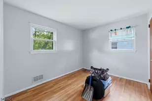 32 Merkel Dr, Bloomfield, NJ 07003 - Photo 16