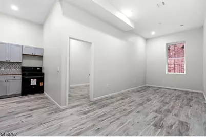 90 Broadway #2, Paterson, NJ 07505 - Photo 4