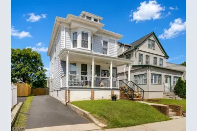 139 Richelieu Ter, Newark, NJ 07106 - Photo 2