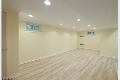 909 Stevens Avenue, Westfield, NJ 07090 - Photo 24