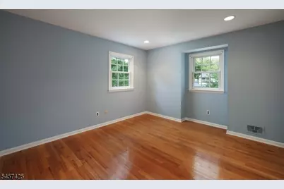 909 Stevens Avenue, Westfield, NJ 07090 - Photo 18