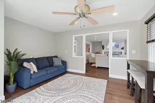 7 Aspen Dr, Hillsborough Township, NJ 08844 - Photo 14