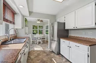 7 Aspen Dr, Hillsborough Township, NJ 08844 - Photo 8
