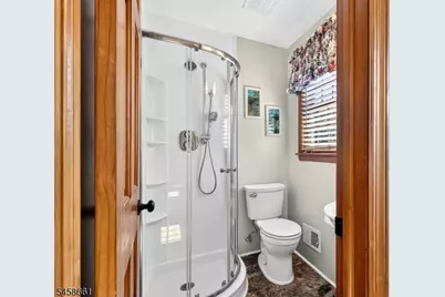2527 Mountain Ave, Scotch Plains Township, NJ 07076 - Photo 14