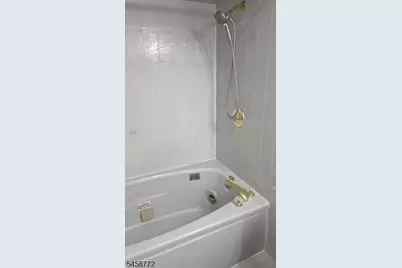 41-51 Wilson Ave #4K, Newark, NJ 07105 - Photo 6