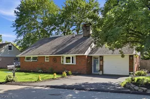 49 Oslo Dr, Rockaway Township, NJ 07866 - Photo 2