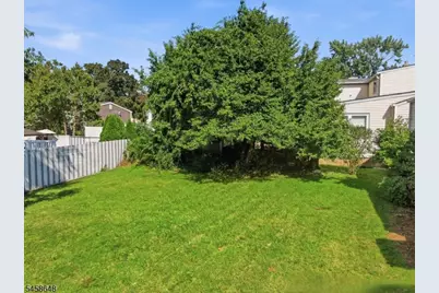 588 Quinton Ave, Kenilworth, NJ 07033 - Photo 26