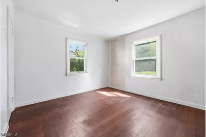 588 Quinton Ave, Kenilworth, NJ 07033 - Photo 12