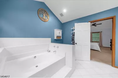 77 Washburn Ave, Washington Township, NJ 07882 - Photo 28