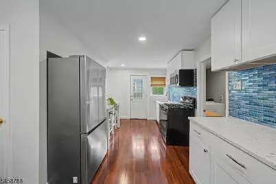 16 Jaqui Ave, Morris Plains, NJ 07950 - Photo 10