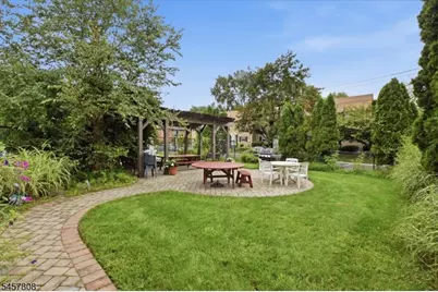 320 South St #E, Morristown, NJ 07960 - Photo 20