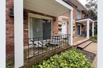 320 South St #E, Morristown, NJ 07960 - Photo 2