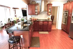 2 Koewing Pl, West Orange Township, NJ 07052 - Photo 8