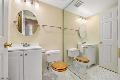 373 Digaetano Ter, West Orange Township, NJ 07052 - Photo 22