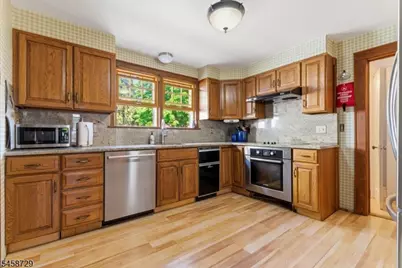 2104 Westfield Ave, Scotch Plains Township, NJ 07076 - Photo 18