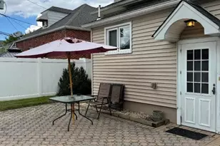 91 Van Pelt Pl, Little Falls Township, NJ 07424 - Photo 4