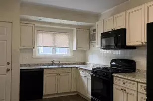 91 Van Pelt Pl, Little Falls Township, NJ 07424 - Photo 6
