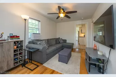 100 Ridgedale Ave, Hanover Township, NJ 07927 - Photo 8