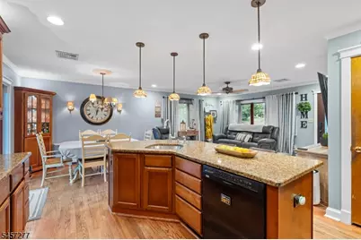 5 Mott Dr, Vernon, NJ 07462 - Photo 8