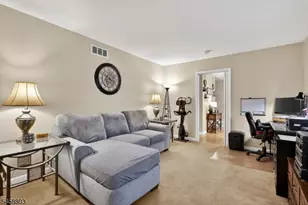 100 Coachman Dr, Florence Township, NJ 08505 - Photo 16