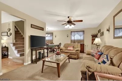 100 Coachman Dr, Florence Township, NJ 08505 - Photo 12