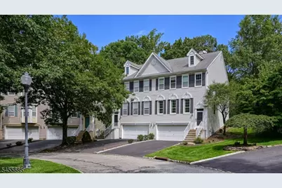 66 Whimble Ct, Wayne, NJ 07470 - Photo 2