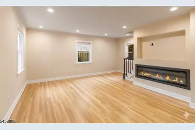 31 Sherman Ave, Hawthorne, NJ 07506 - Photo 4