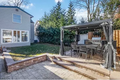 31 Sherman Ave, Hawthorne, NJ 07506 - Photo 18