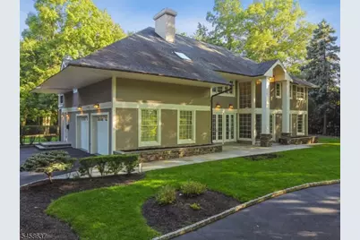 16 Holmehill Lane, Roseland, NJ 07068 - Photo 4