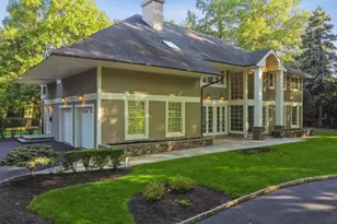 16 Holmehill Ln, Roseland, NJ 07068 - Photo 4