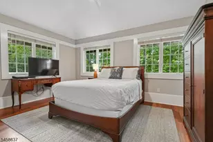 16 Holmehill Ln, Roseland, NJ 07068 - Photo 30