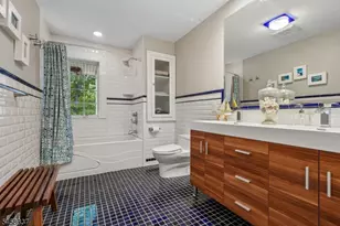 16 Holmehill Ln, Roseland, NJ 07068 - Photo 32
