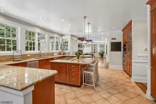 16 Holmehill Ln, Roseland, NJ 07068 - Photo 12