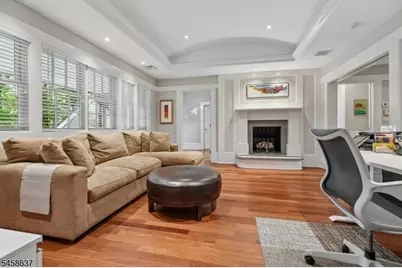 16 Holmehill Lane, Roseland, NJ 07068 - Photo 24