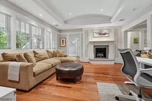 16 Holmehill Ln, Roseland, NJ 07068 - Photo 24