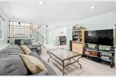 73 Brandon Ave, Wayne, NJ 07470 - Photo 20