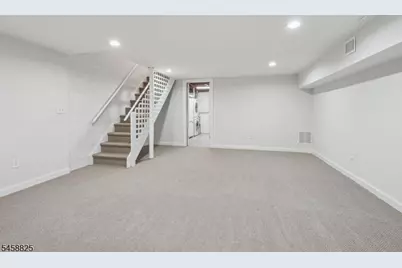 68-86 New England Ave #13, Summit, NJ 07901 - Photo 20