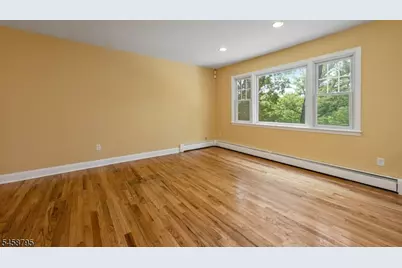 62 Burnham Pkwy, Morris Township, NJ 07960 - Photo 6