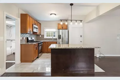314 Lincoln Ave E, Cranford Township, NJ 07016 - Photo 12