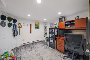 29 Larkspur Ln, Clifton, NJ 07013 - Photo 18