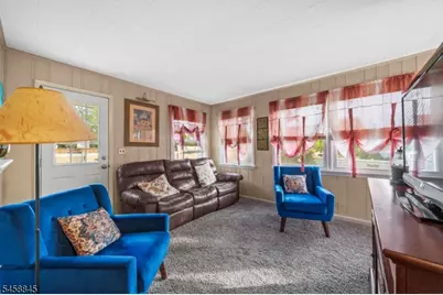 29 Larkspur Ln, Clifton, NJ 07013 - Photo 10