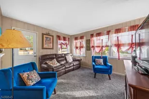 29 Larkspur Ln, Clifton, NJ 07013 - Photo 10