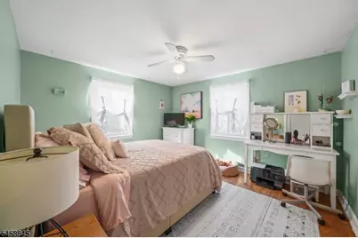 29 Larkspur Ln, Clifton, NJ 07013 - Photo 12